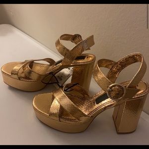 Zara gold stacked platform heel NWT size 8